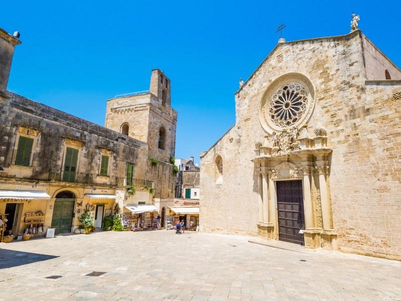 Het historische centrum van Otranto in Puglia